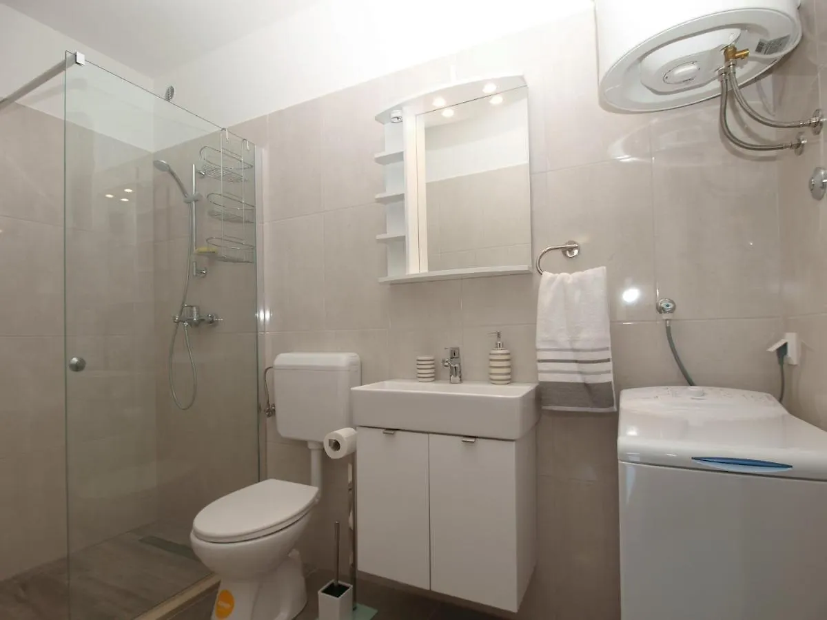 Apartment Florinda 2091 Póla