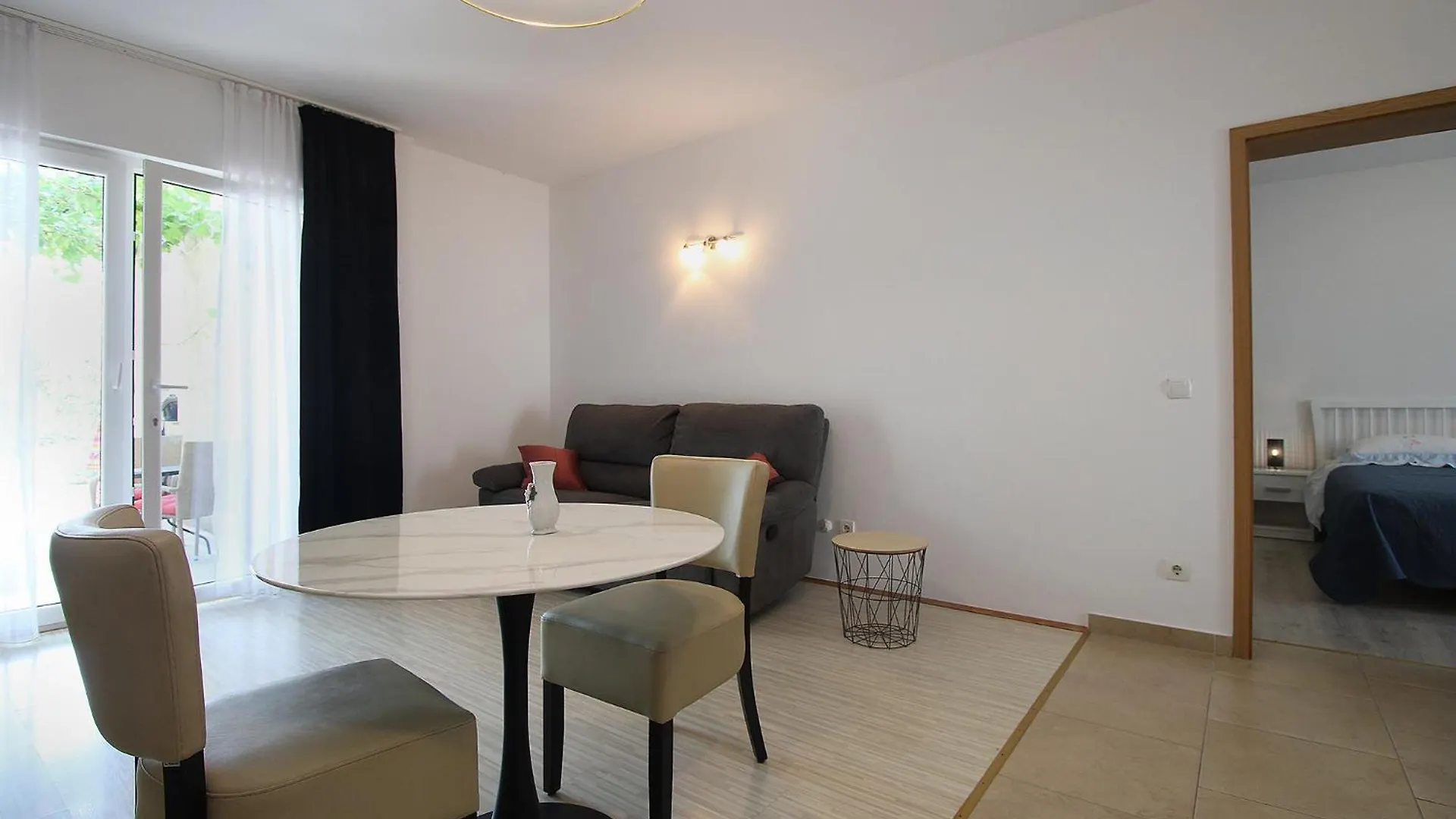 Apartment Florinda 2091 Póla